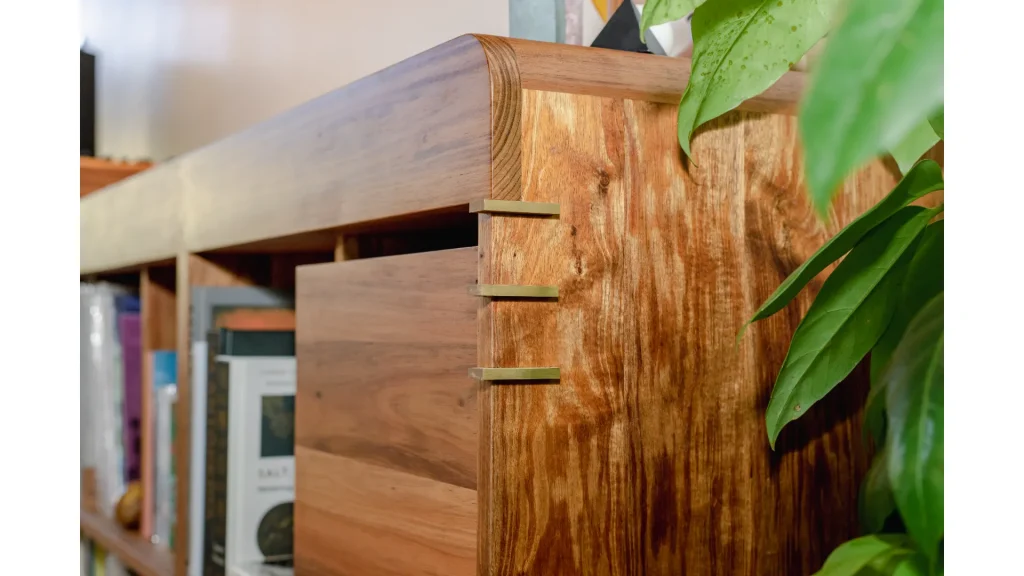 Kithe-Blackwood-timber-DeVinyl-dj-custom-console-sideboard-cabinet-record-storage-15