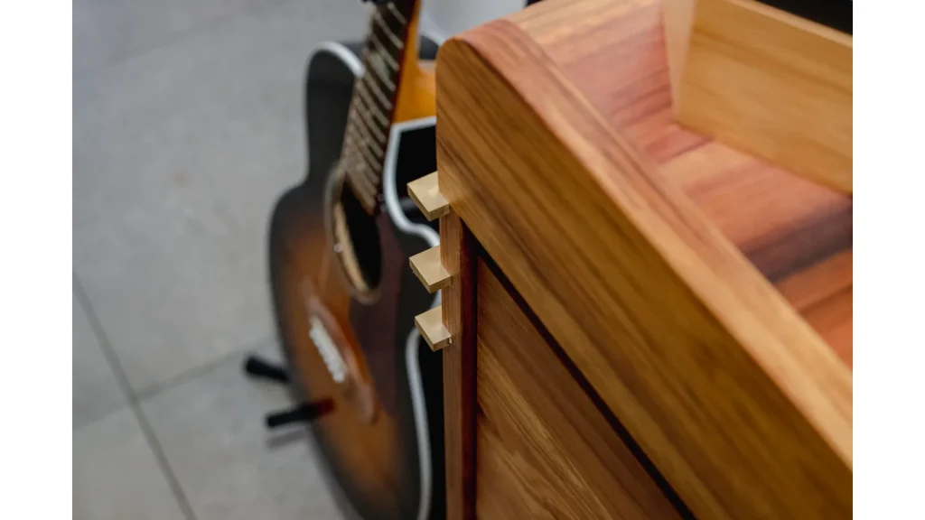 Kithe-Blackwood-timber-DeVinyl-dj-custom-console-sideboard-cabinet-record-storage-17
