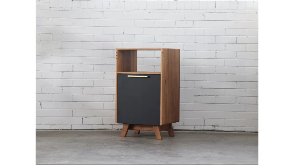 KIthe-Wormy-Chestnut-Discograph-record-player-lp-vinyl-record-cabinet-3