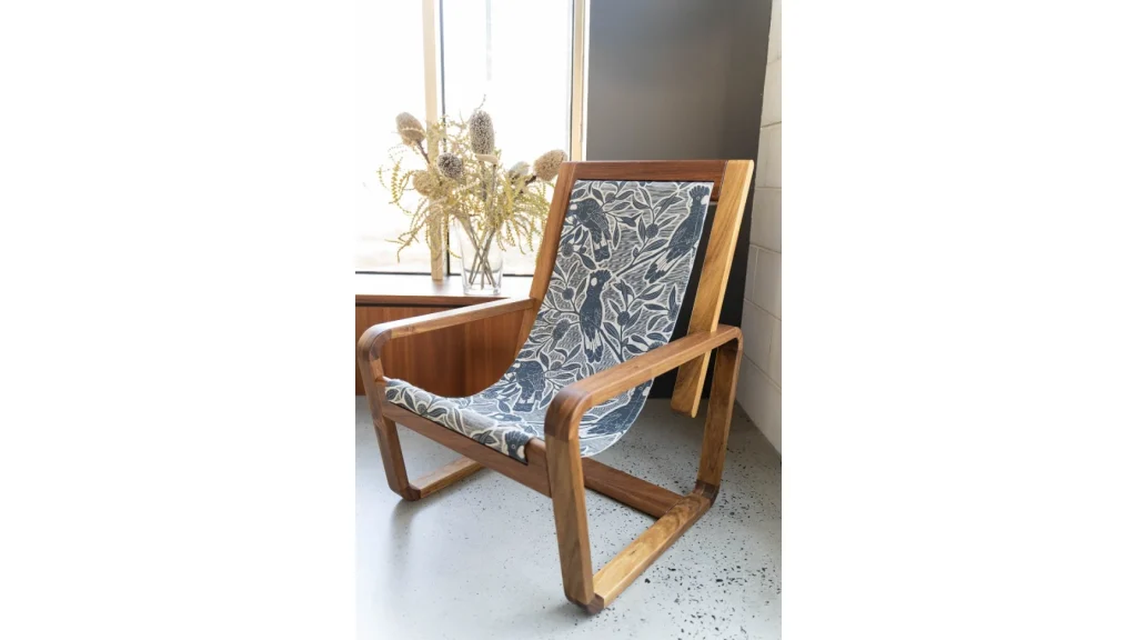 Kithe-timber-sling-chair-fabric-american-oak-blackwood-20