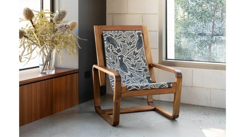 Kithe-timber-sling-chair-fabric-american-oak-blackwood-6